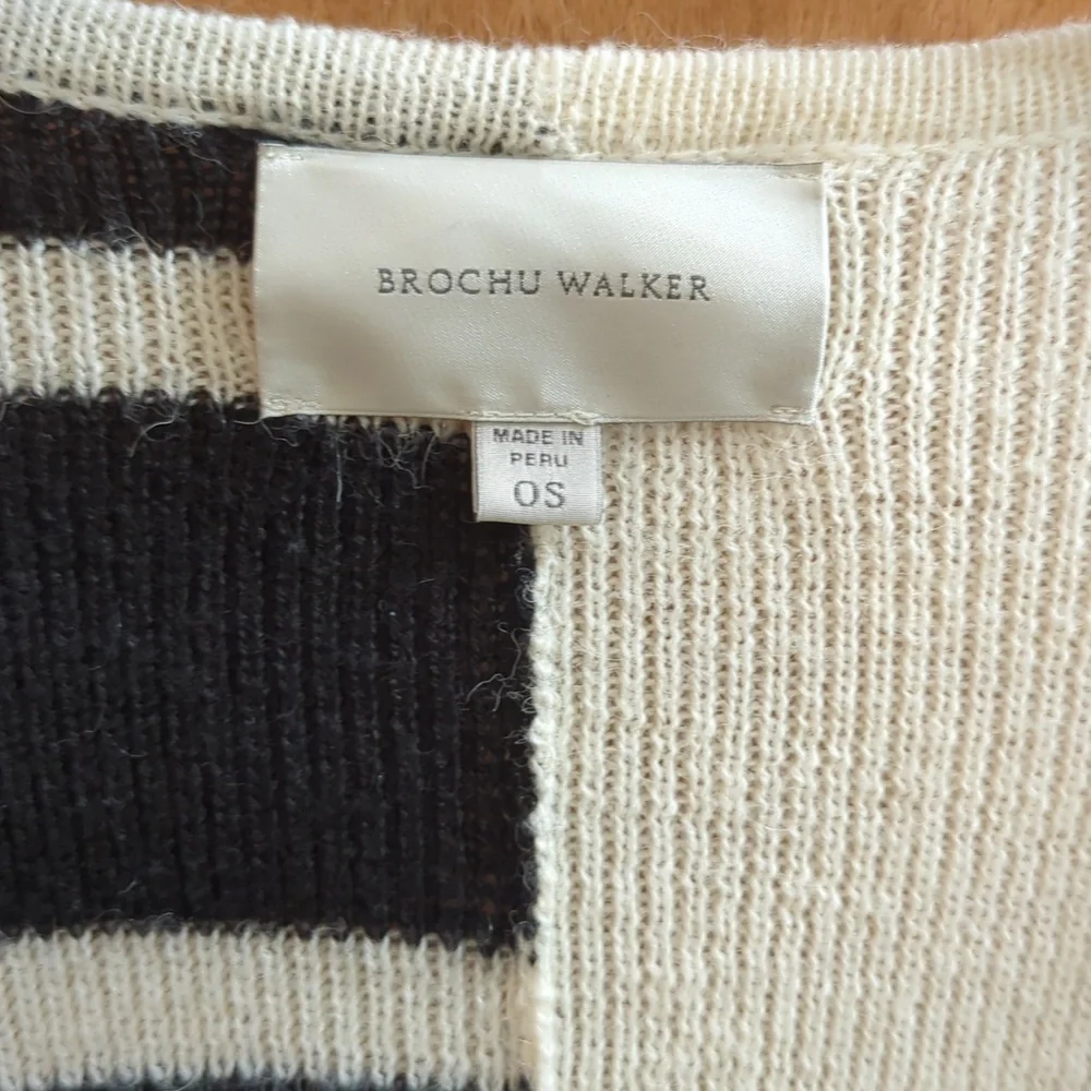Brochu Walker*Revolve* Drape Front City Knit Alpaca Poncho O/S fits all - Picture 6 of 7